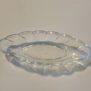 Elegant Clear Heisey Glass Serving Dish
